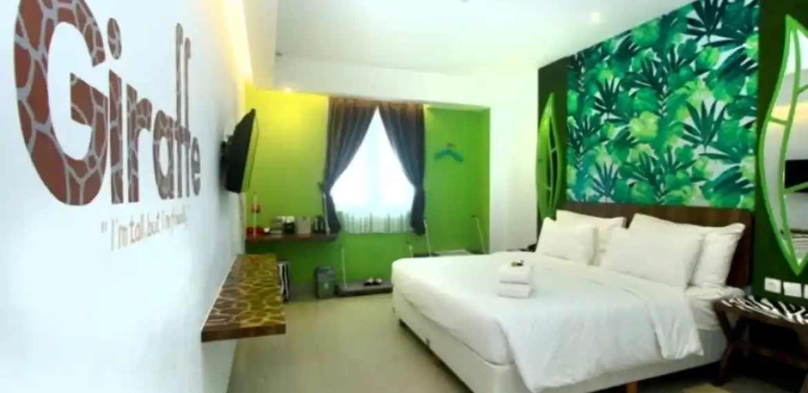Deluxe King Room Only